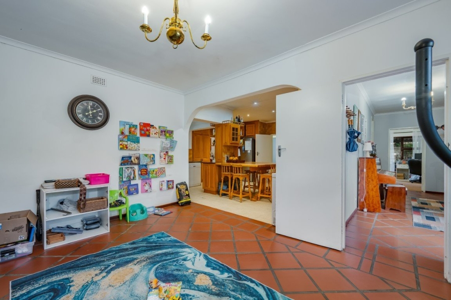 6 Bedroom Property for Sale in Golden Acre Western Cape